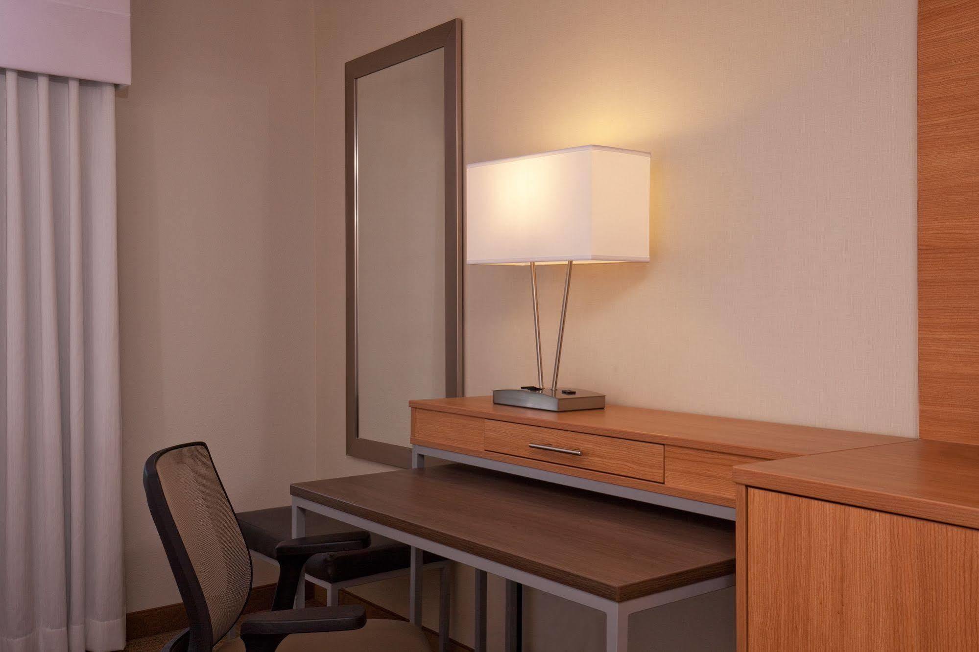Holiday Inn Little Rock - Presidential Downtown By Ihg Стая снимка